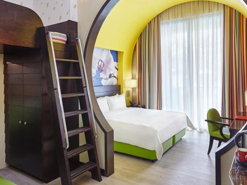 Resorts World Sentosa - Festive Hotel Singapur Zewnętrze zdjęcie A room at the hotel