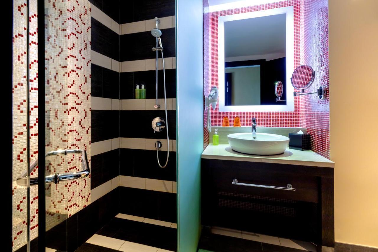 Resorts World Sentosa - Festive Hotel Singapur Zewnętrze zdjęcie Bathroom
